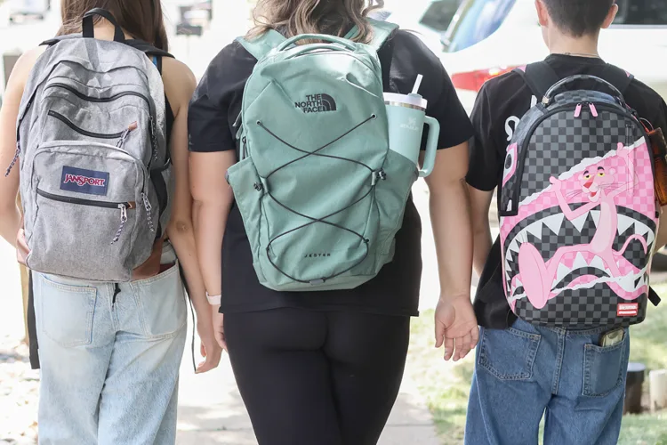 School backpack overload: Heavy bags can strain kids’ bodies